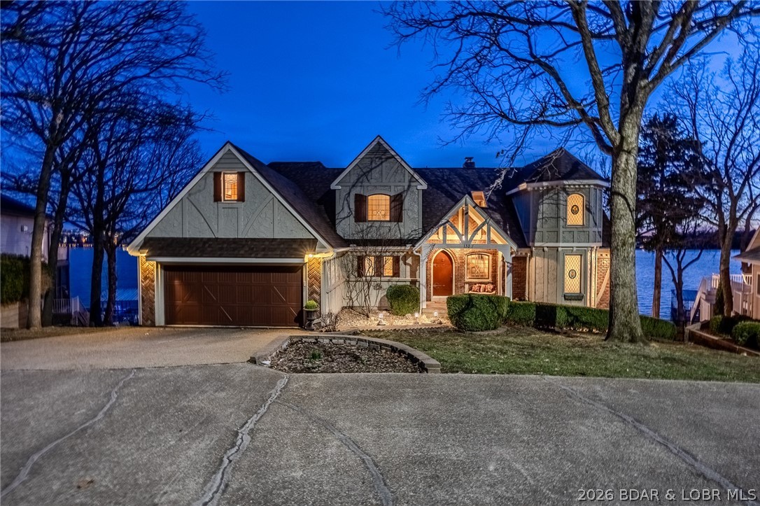 132 Old English Point