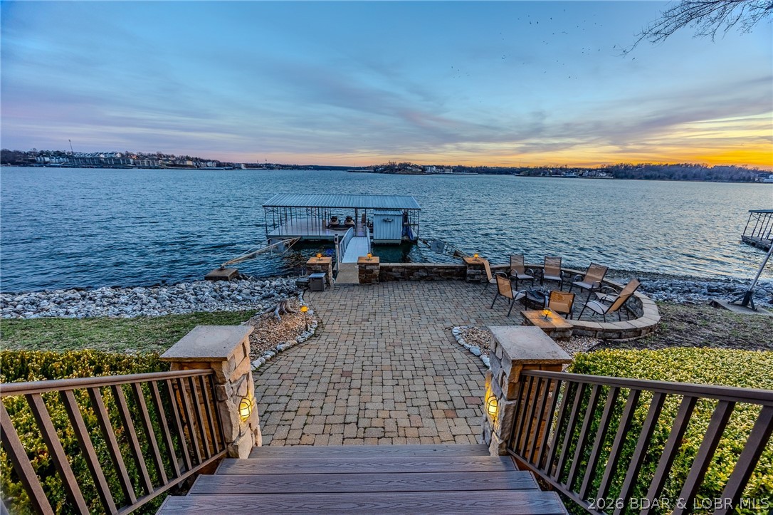 132 Old English Point