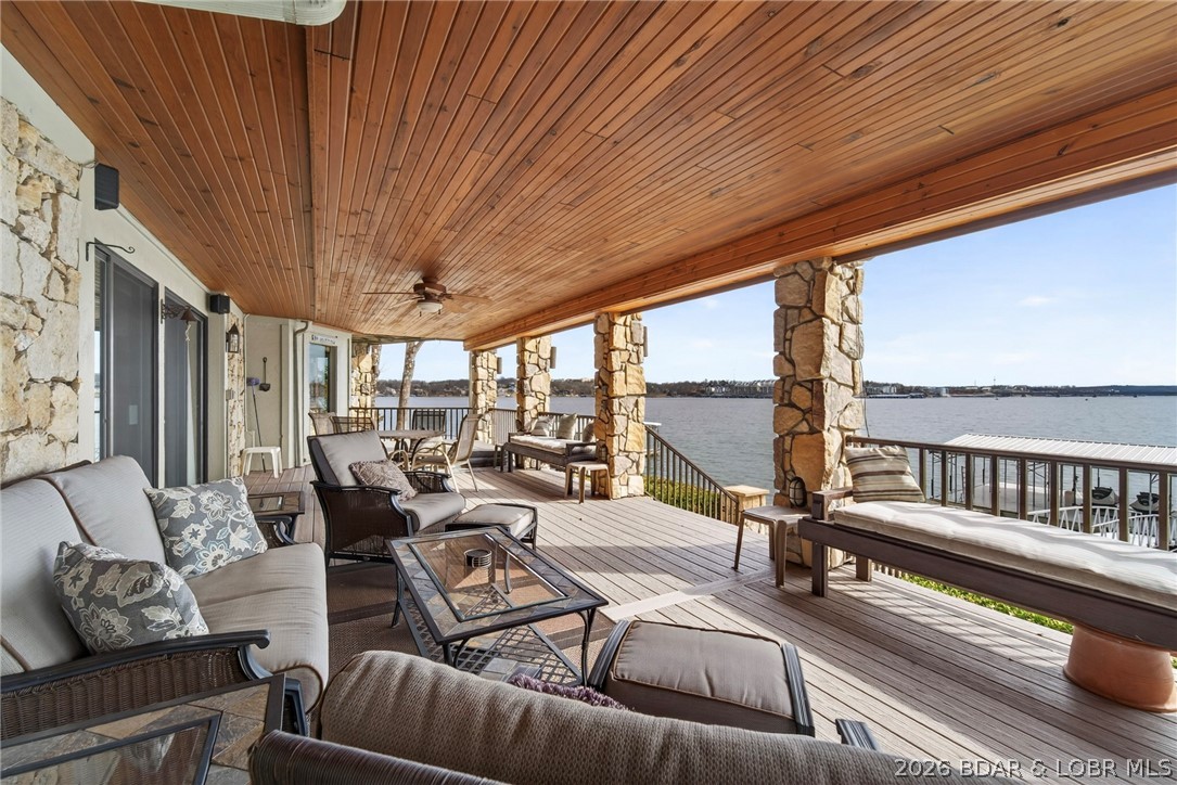 132 Old English Point