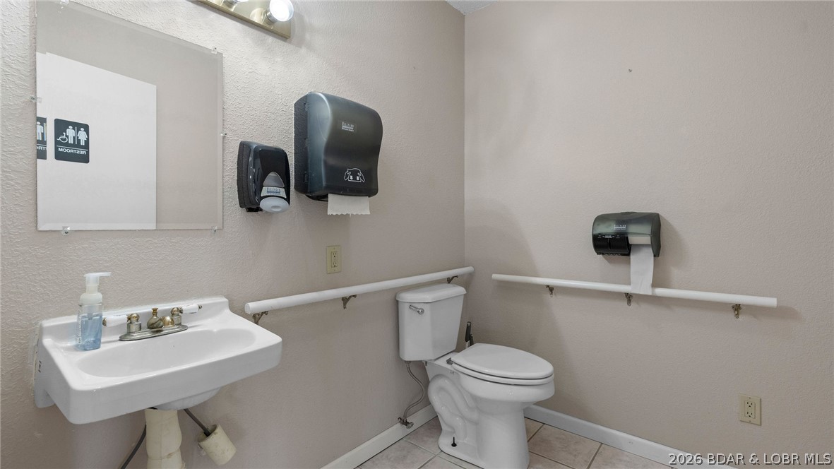 5242 Osage Beach Parkway