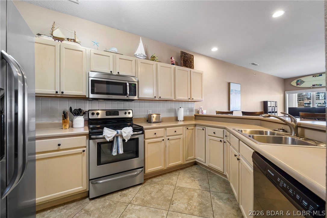 199 Bristol Bay Drive 1B
