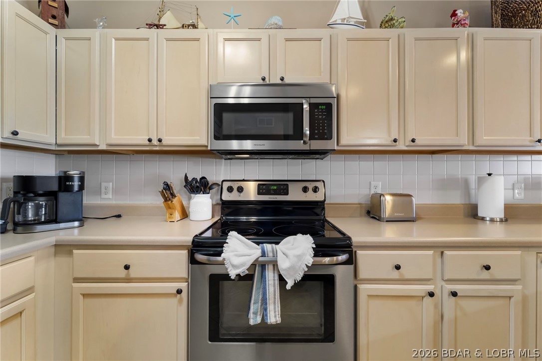 199 Bristol Bay Drive 1B