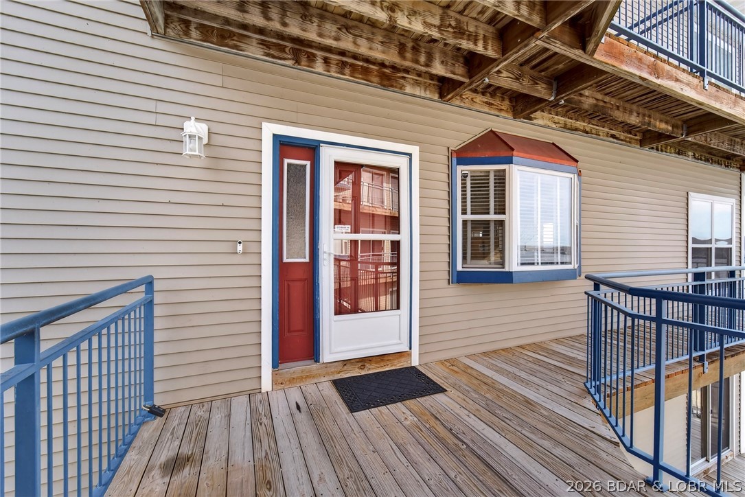 228 Palisades Condo Drive 3B