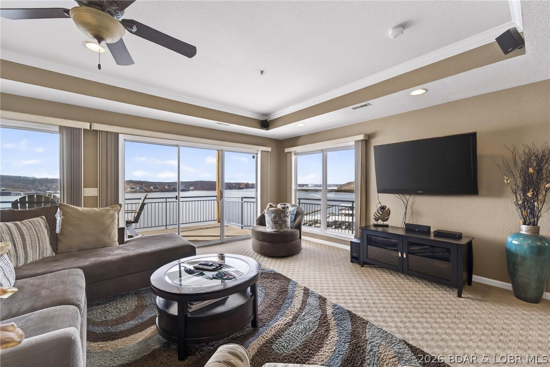 228 Palisades Condo Drive 3B