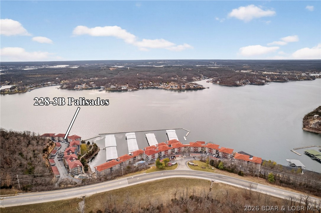 228 Palisades Condo Drive 3B