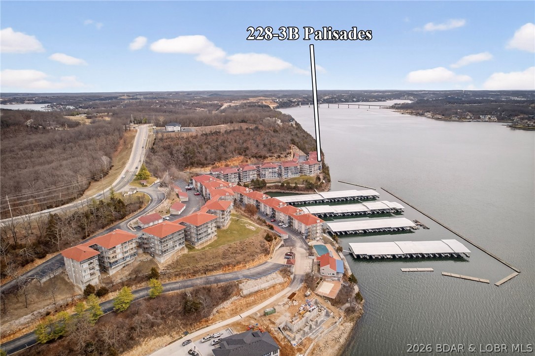 228 Palisades Condo Drive 3B