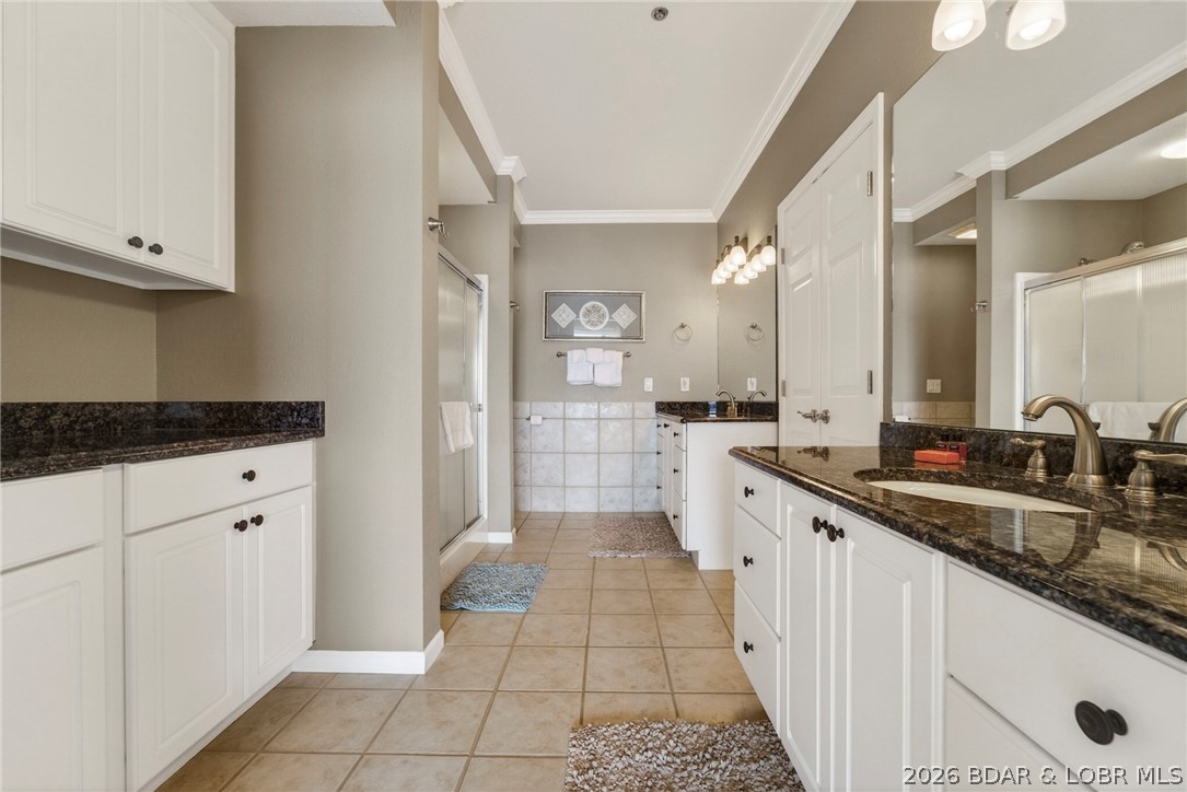 228 Palisades Condo Drive 3B