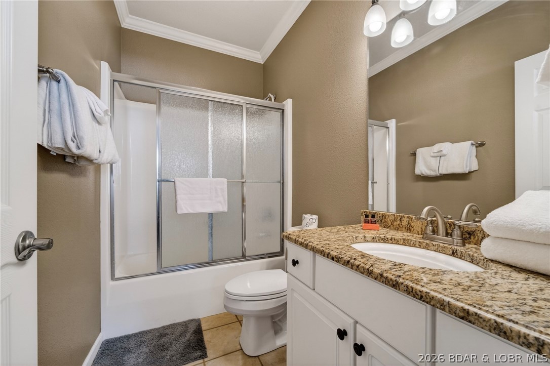 228 Palisades Condo Drive 3B