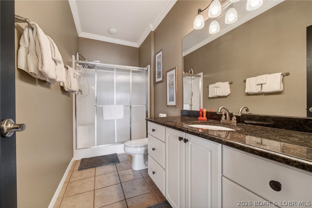 228 Palisades Condo Drive 3B