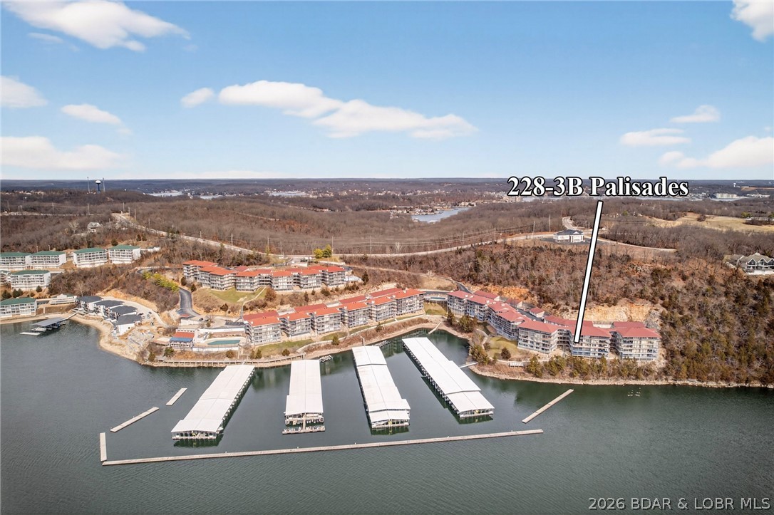 228 Palisades Condo Drive 3B