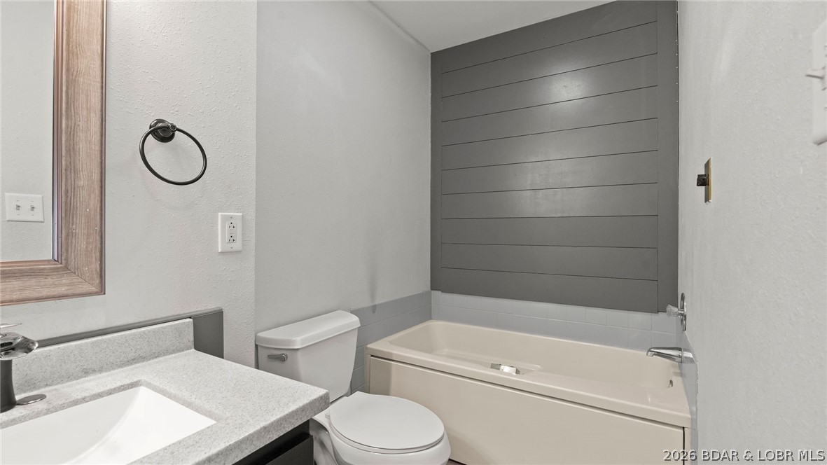 125 Costa Del Sol Drive 201