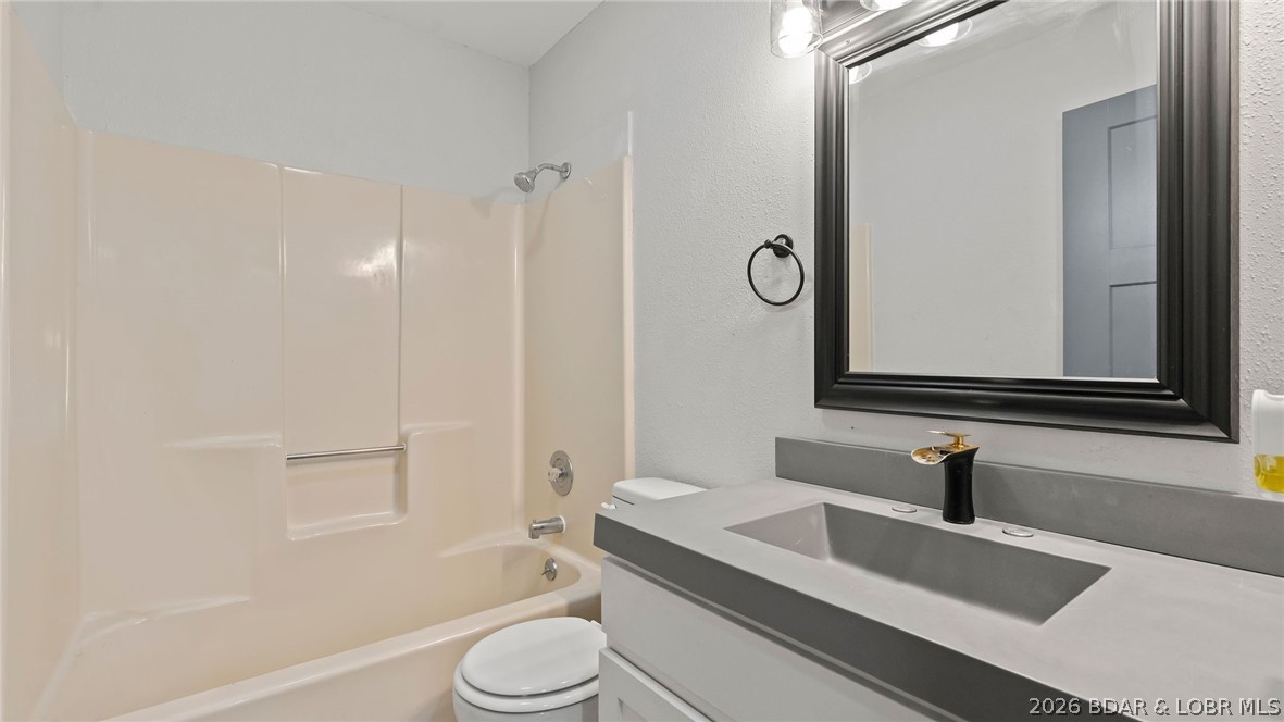 125 Costa Del Sol Drive 201