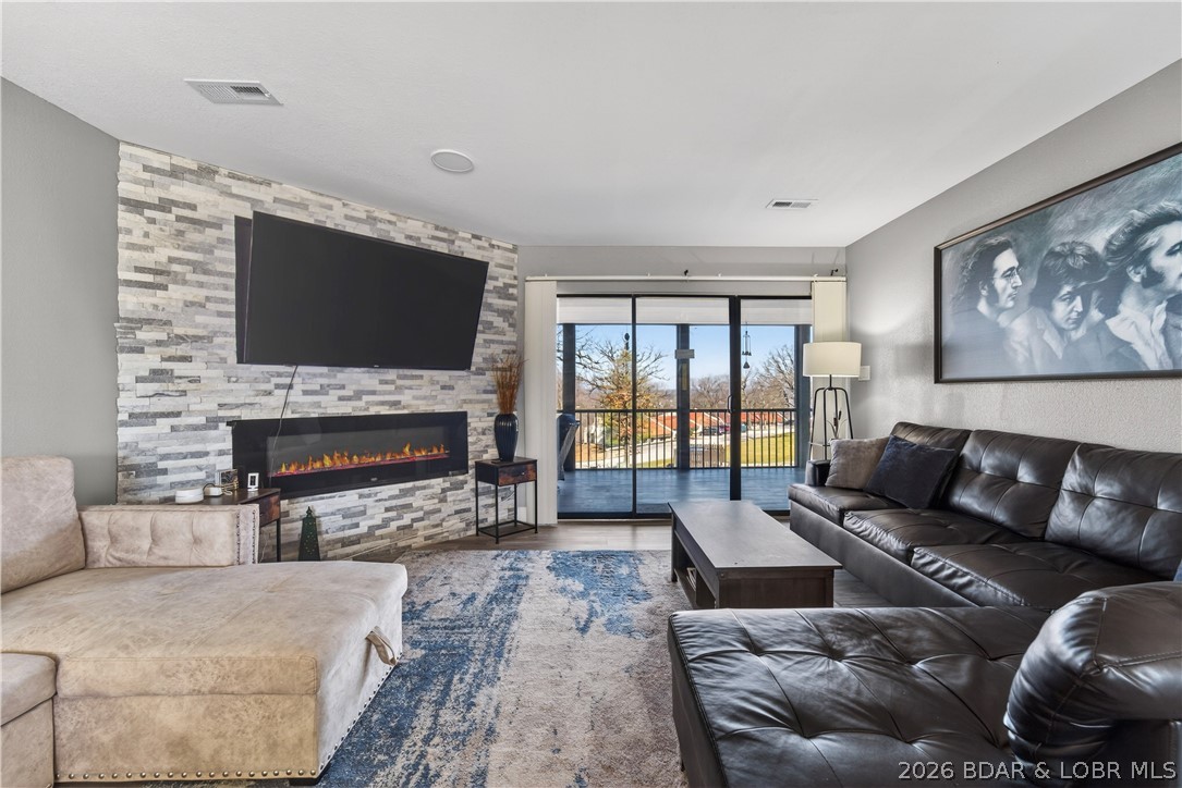 23 Casa Seville Drive 175-2B