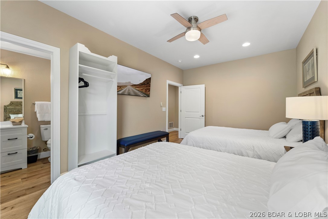 250 Yacht Club Landing Drive