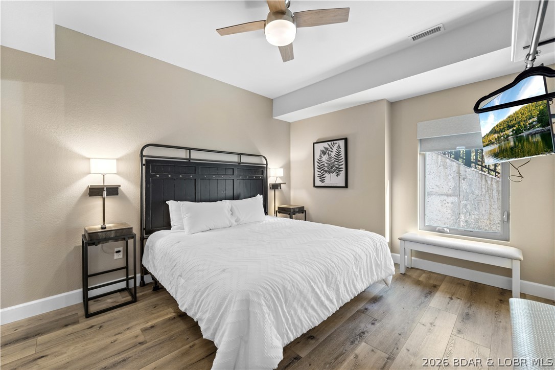 250 Yacht Club Landing Drive