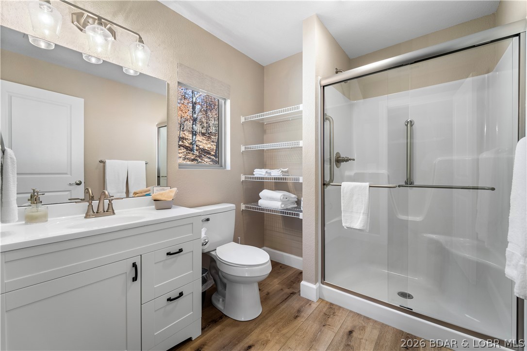 250 Yacht Club Landing Drive