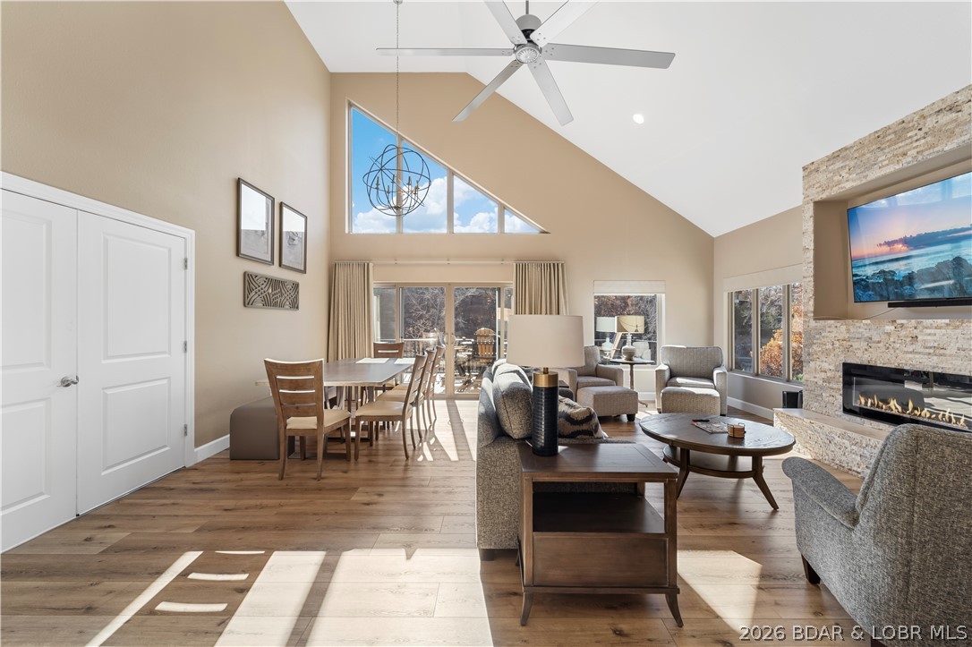 250 Yacht Club Landing Drive