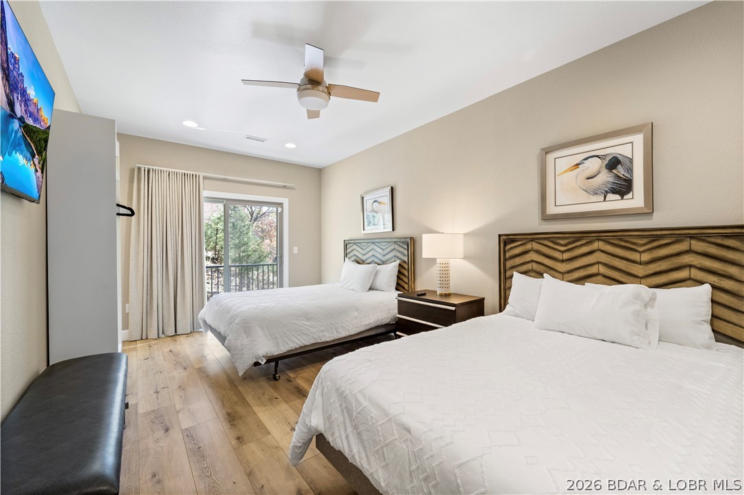 250 Yacht Club Landing Drive