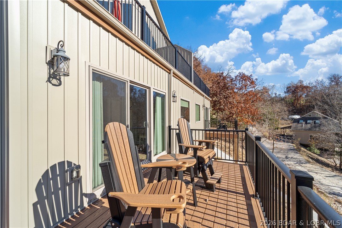 250 Yacht Club Landing Drive