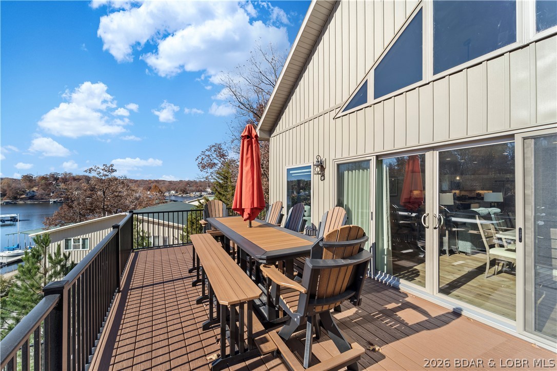 250 Yacht Club Landing Drive