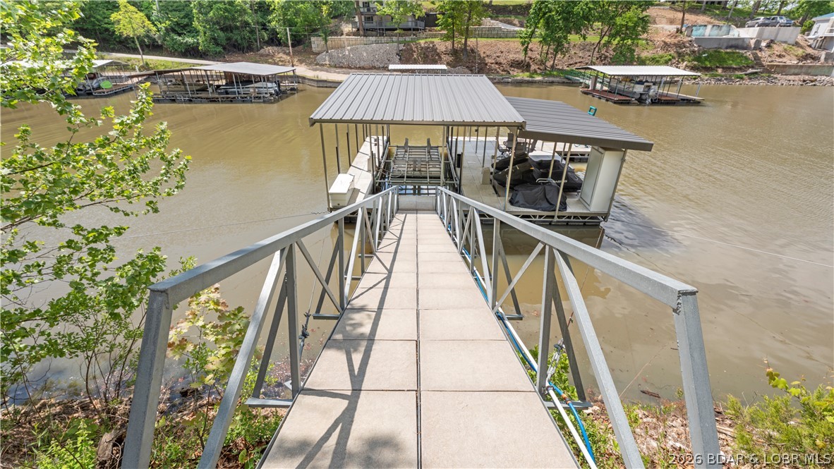 926 Fontana Lane