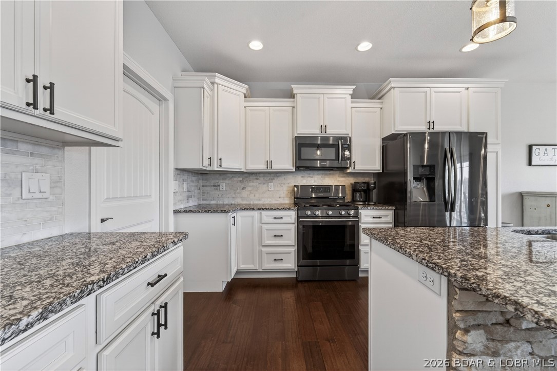 926 Fontana Lane