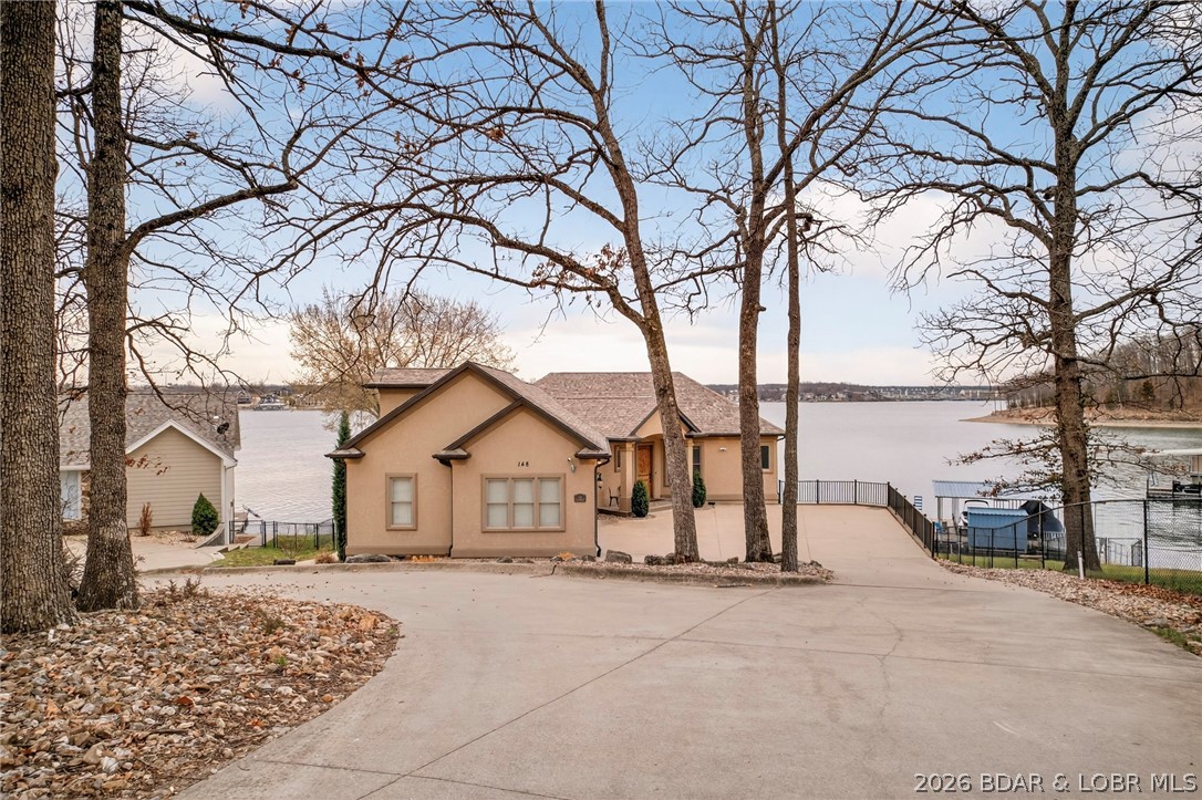 148 Old English Point