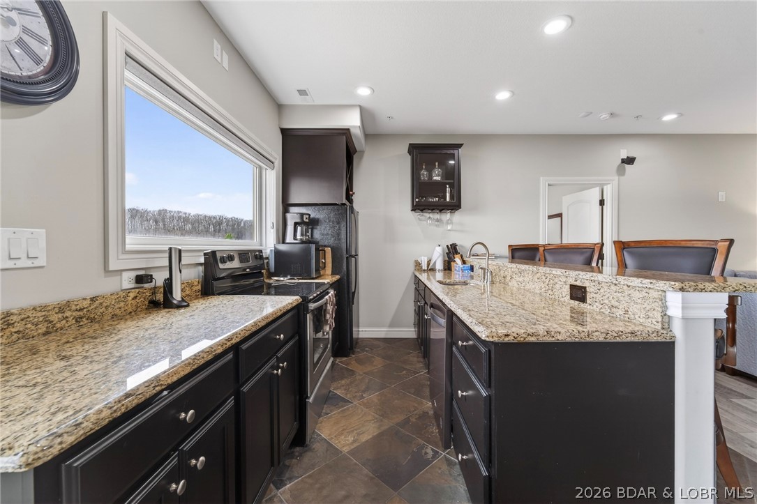 148 Old English Point