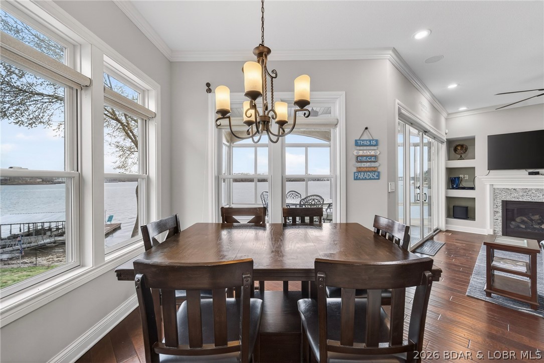 148 Old English Point