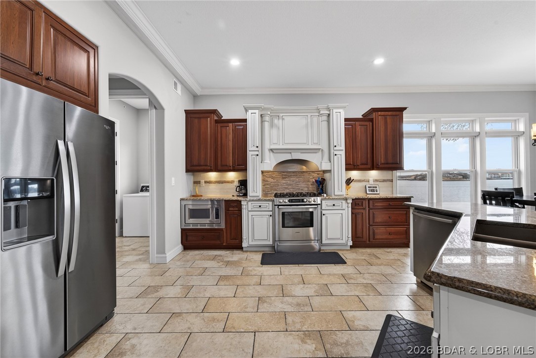 148 Old English Point