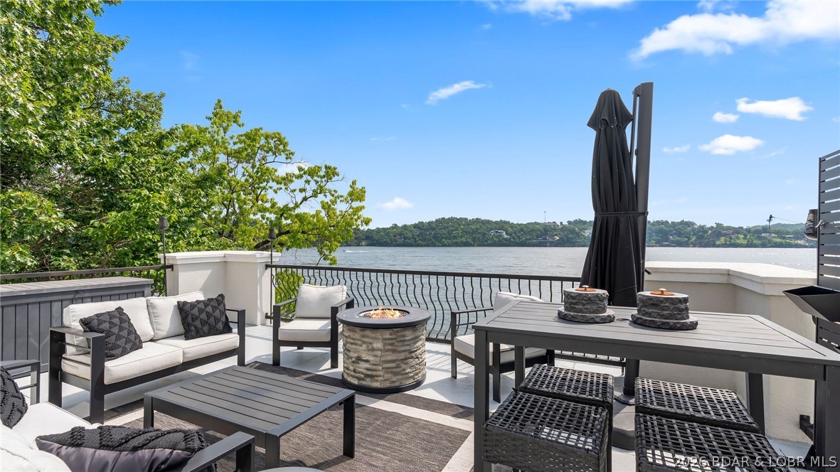 764 Via Del Lago Drive