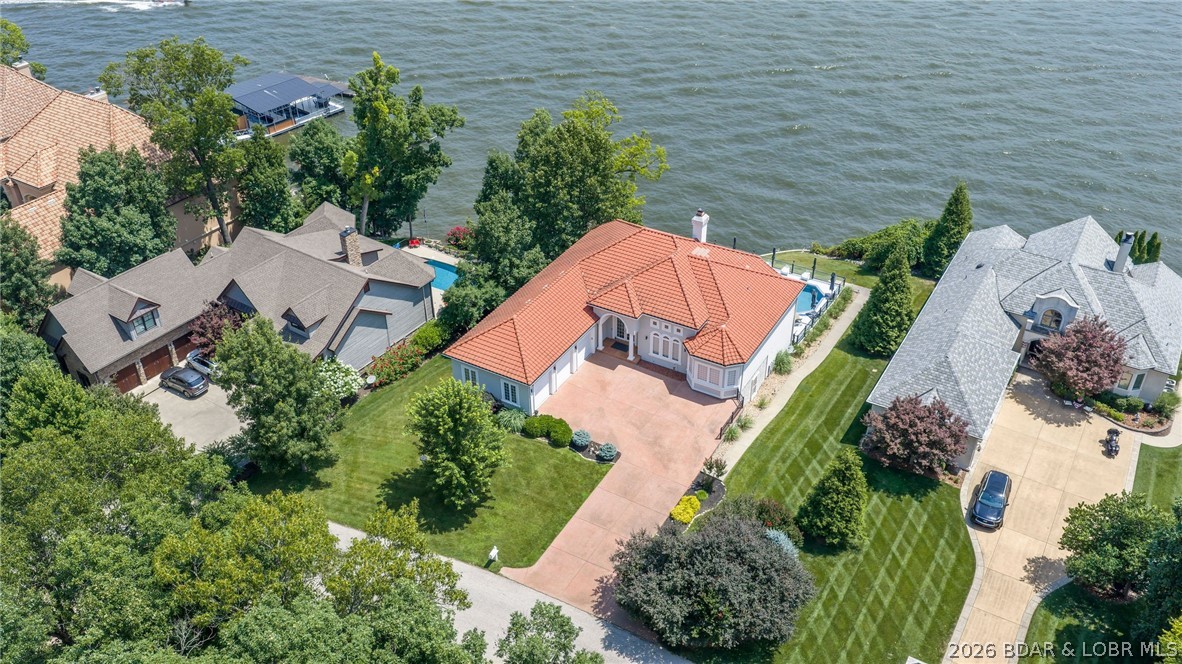764 Via Del Lago Drive
