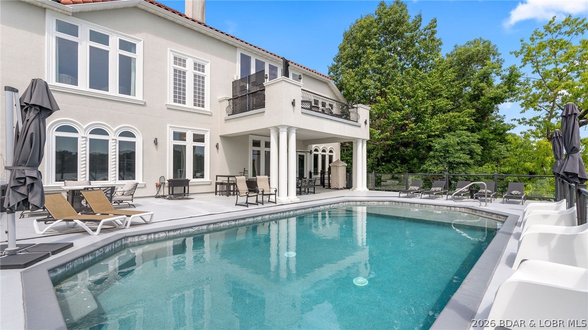764 Via Del Lago Drive