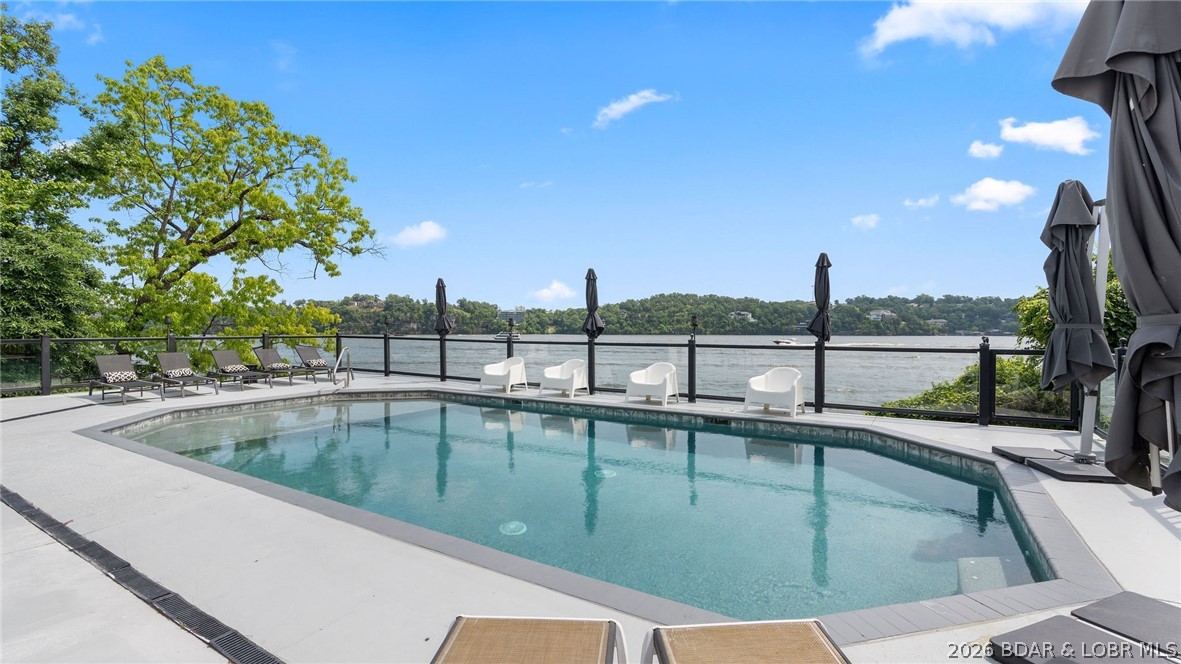 764 Via Del Lago Drive
