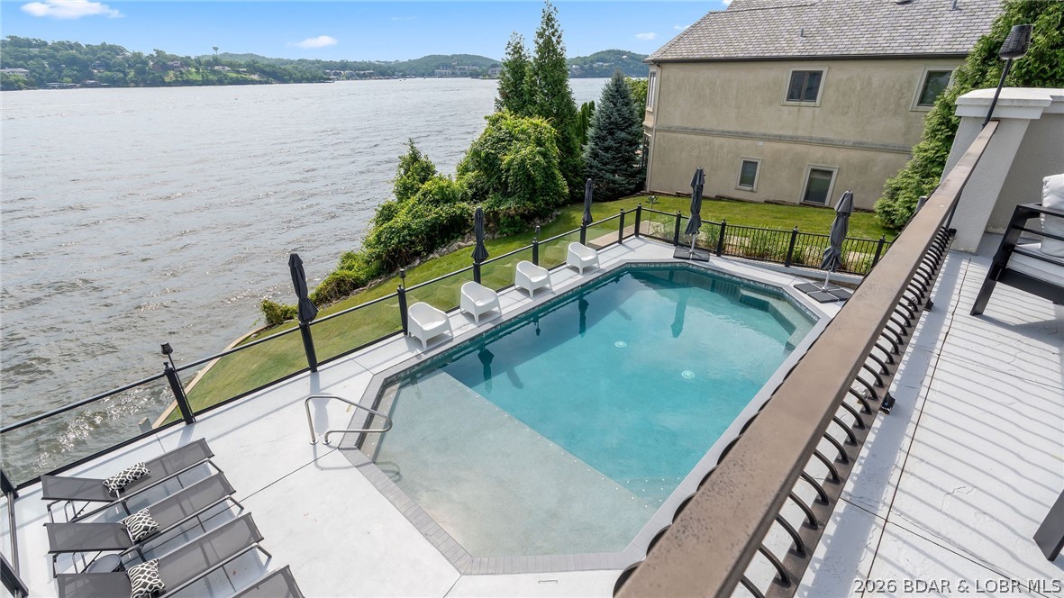 764 Via Del Lago Drive