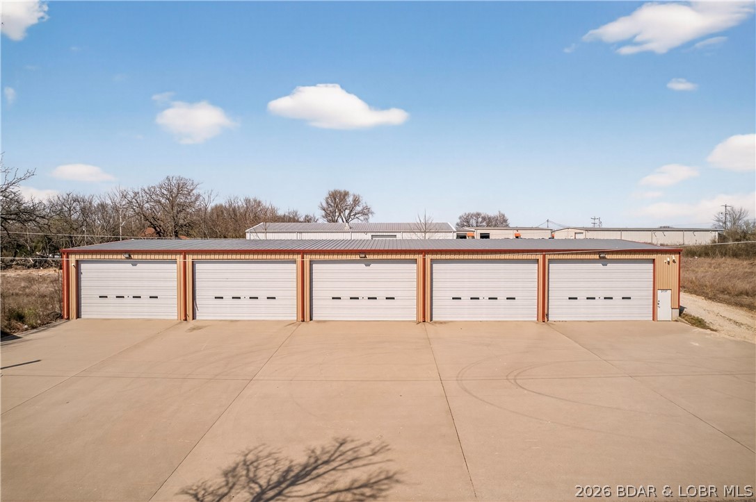 3737 Antioch Lane