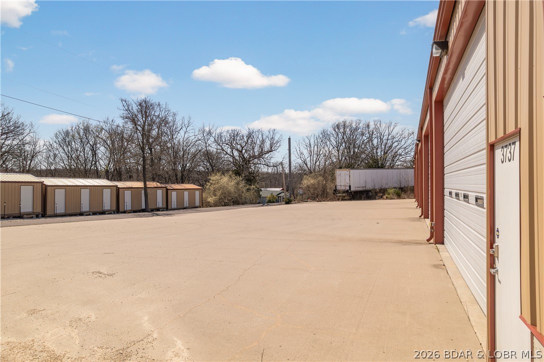 3737 Antioch Lane