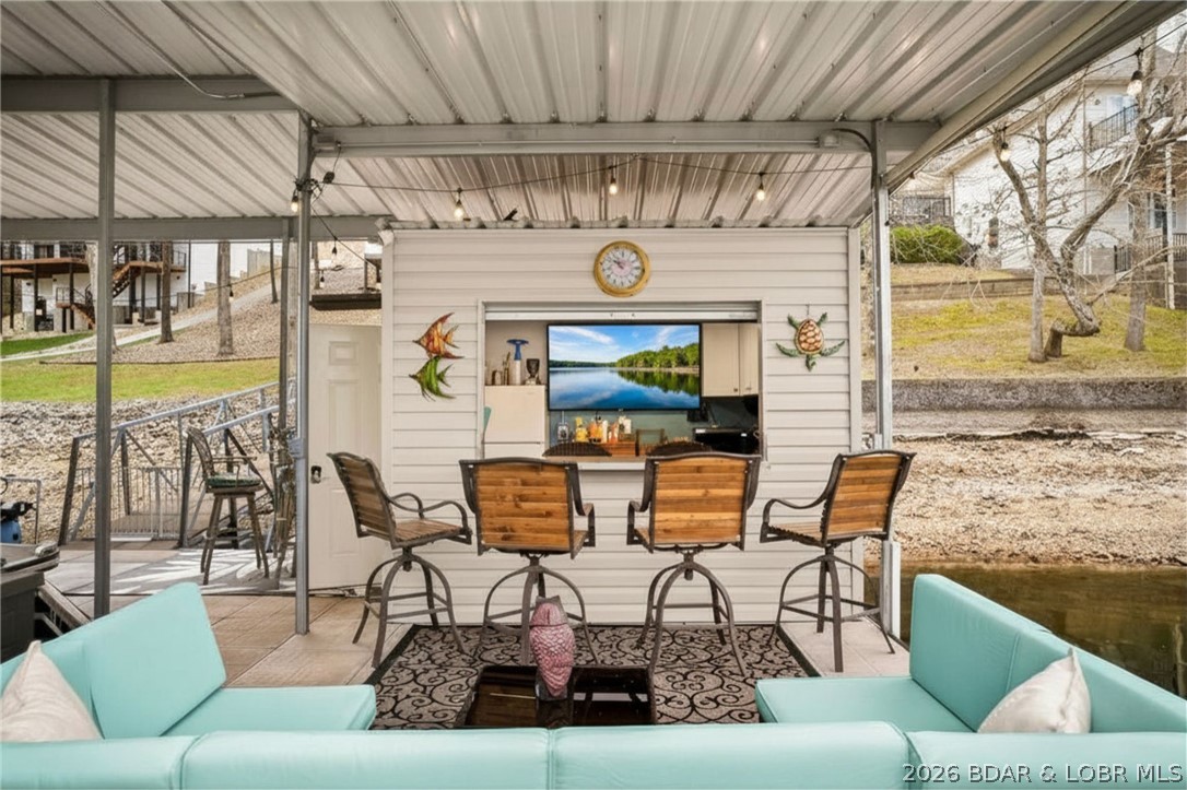 1167 Beacon Pointe Circle