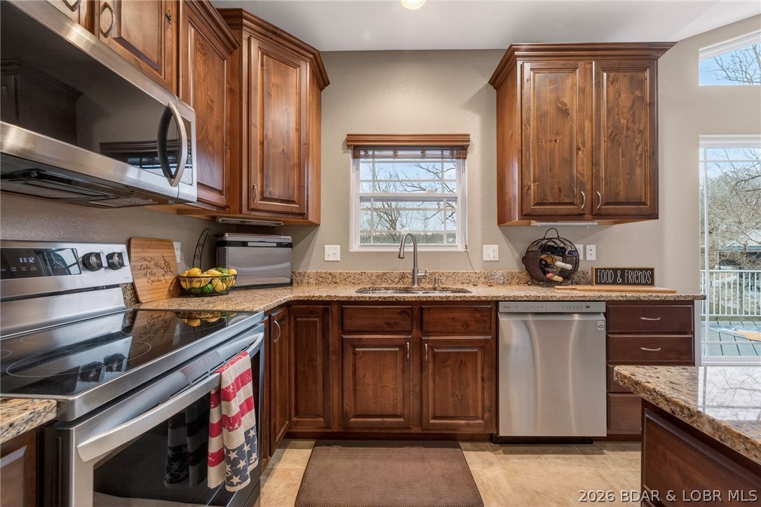 1167 Beacon Pointe Circle