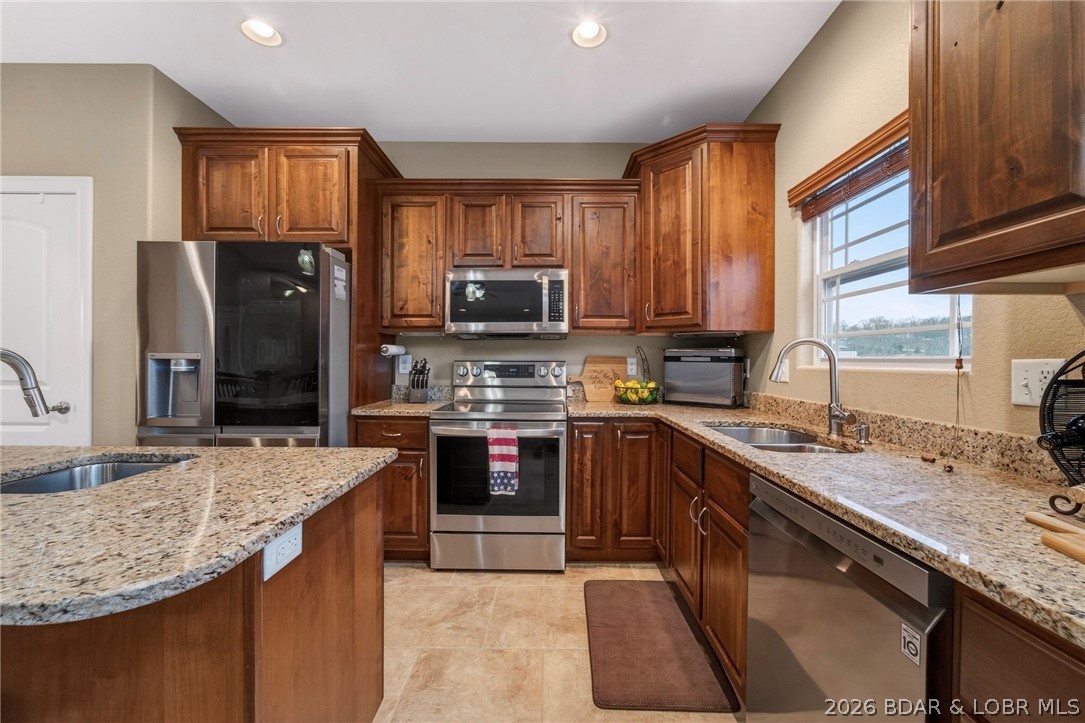 1167 Beacon Pointe Circle