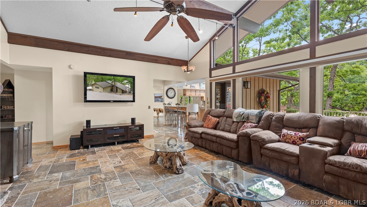 109 Hawk Circle