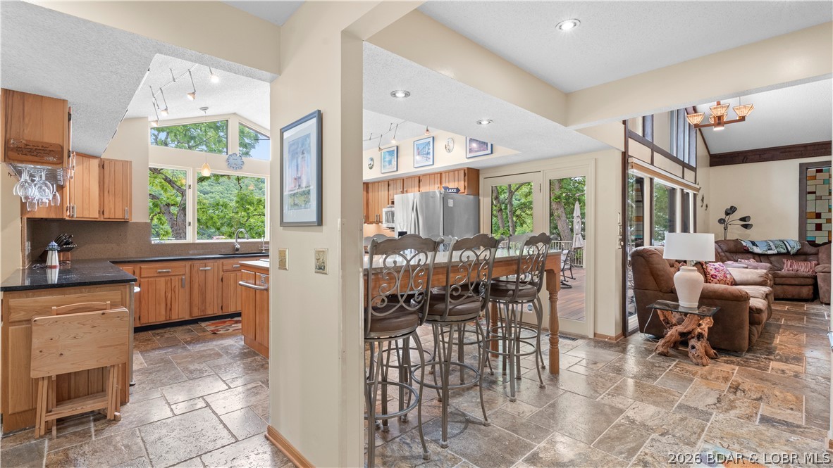 109 Hawk Circle