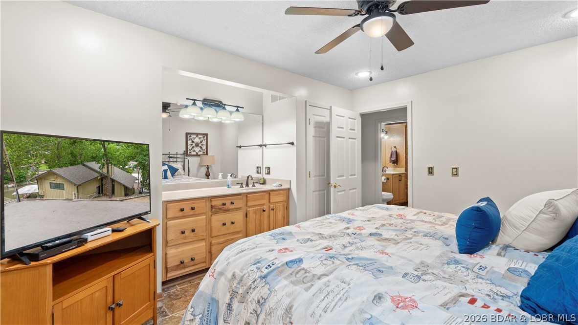 109 Hawk Circle