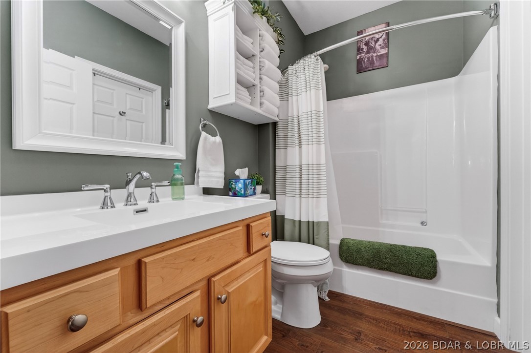 1220 Lands End Parkway 209
