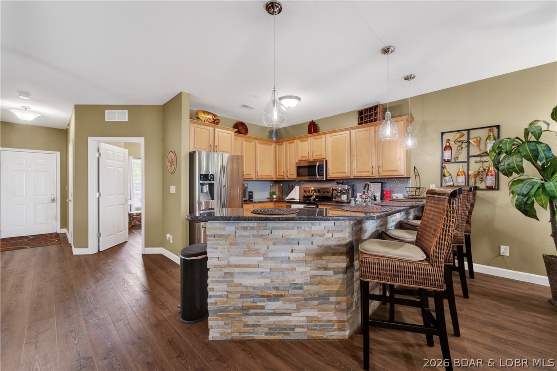 1220 Lands End Parkway 209