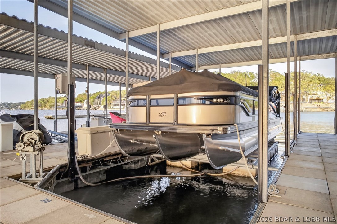 1220 Lands End Parkway 209