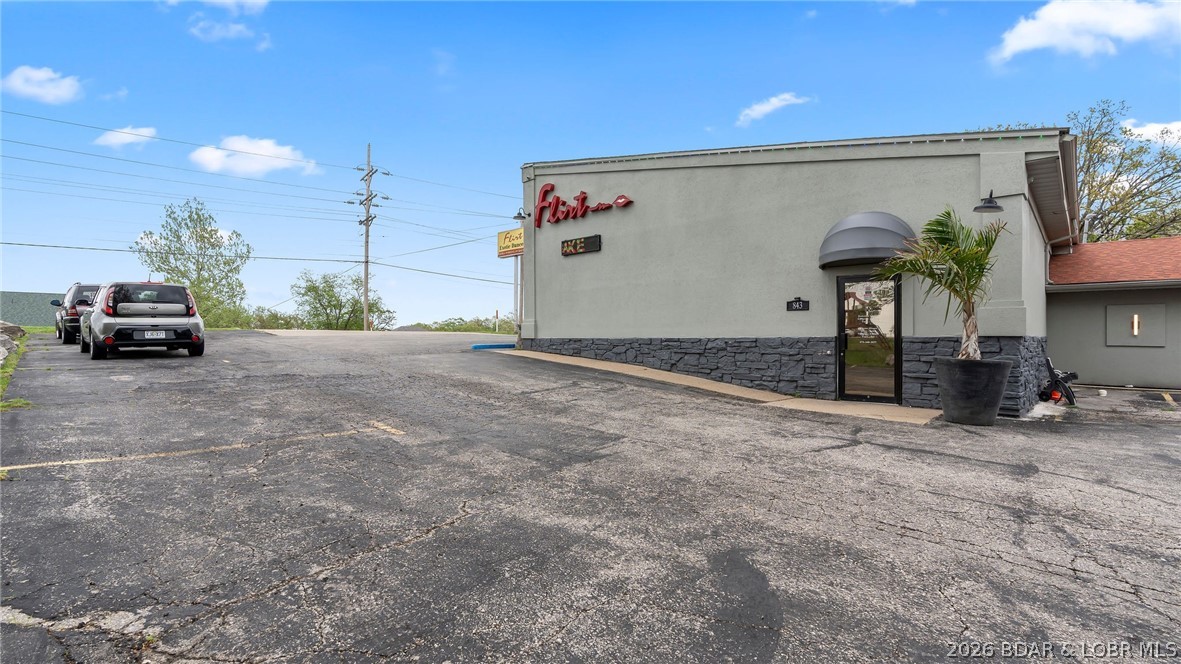 843 Highway 42