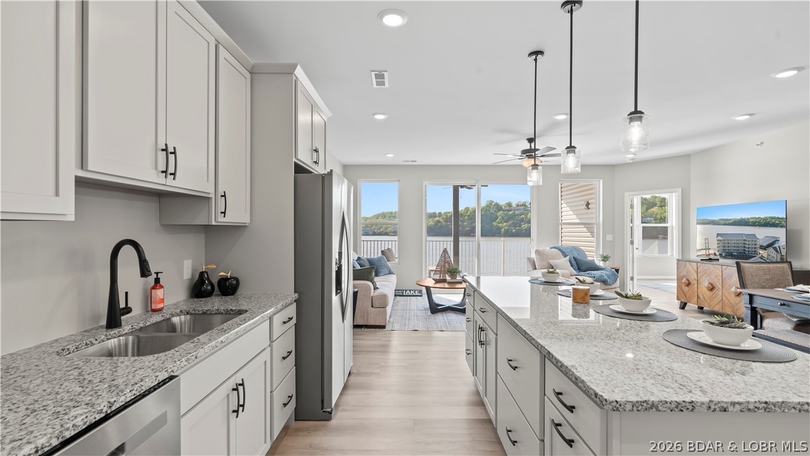 290 Plaza Beach Drive 2A