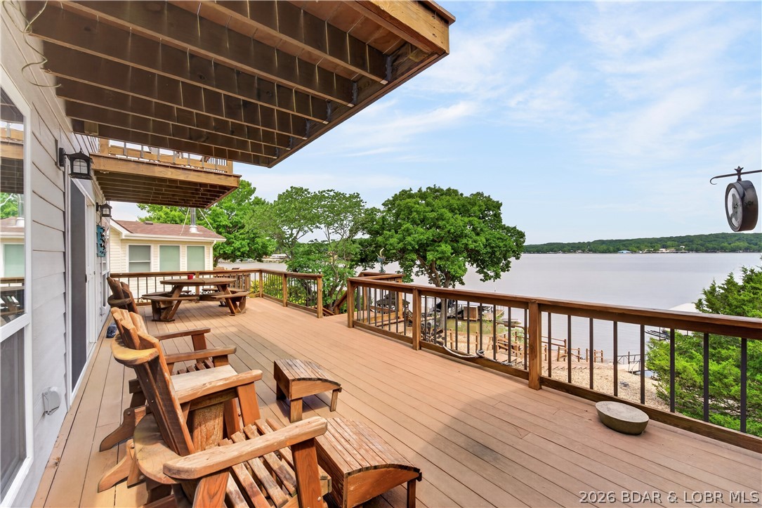 1232 Parkers Point
