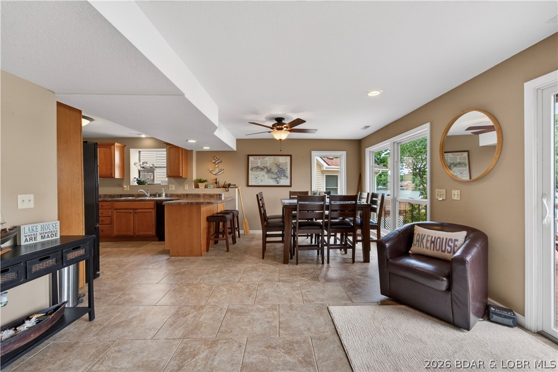 1232 Parkers Point